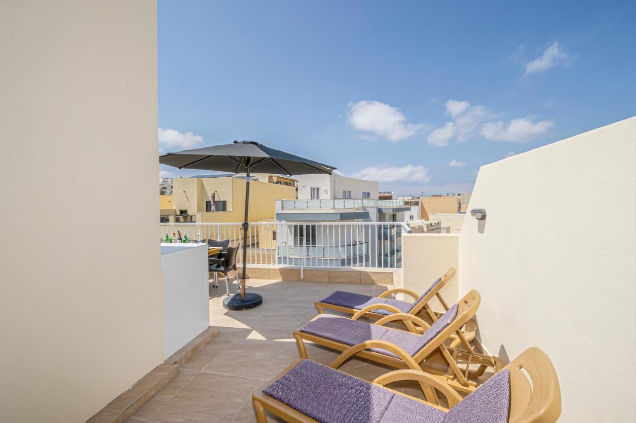 Summer Breeze Penthouse With Private Hot Tub & Terrace With Panoramic Views, By Getawaysmalta Mellieha Exterior photo