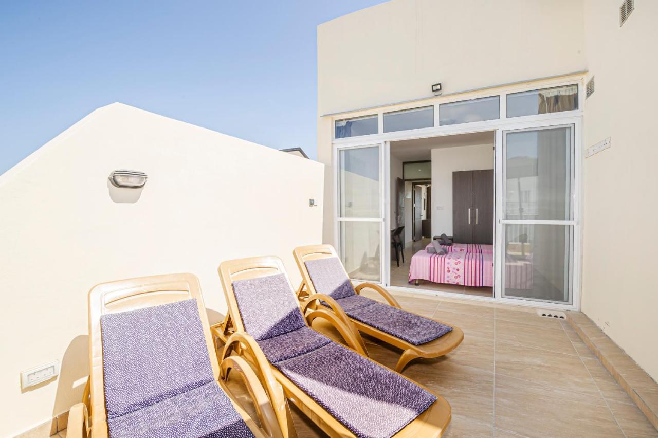 Summer Breeze Penthouse With Private Hot Tub & Terrace With Panoramic Views, By Getawaysmalta Mellieha Exterior photo